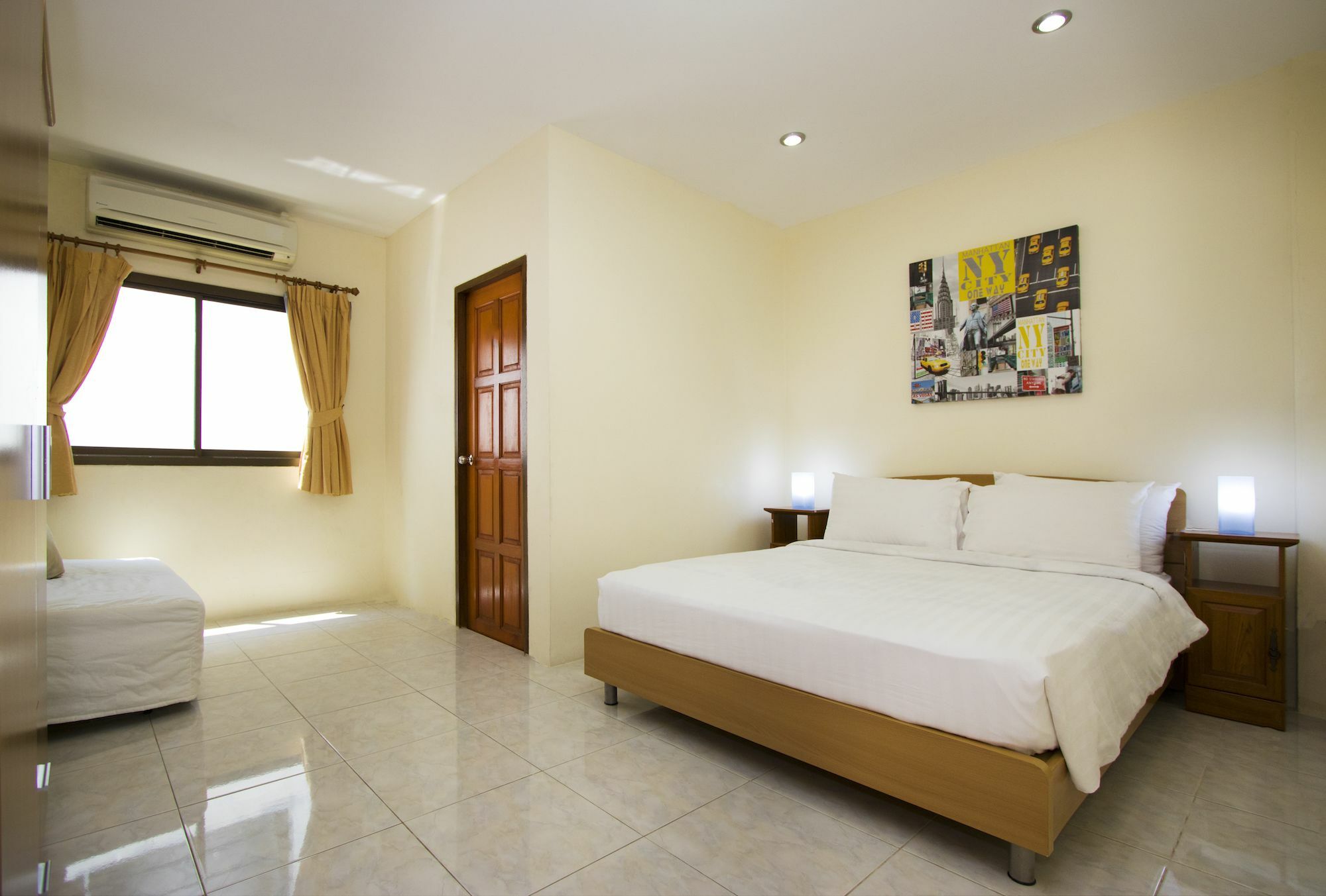 Ashford Villas Cosy Beach Патая Екстериор снимка