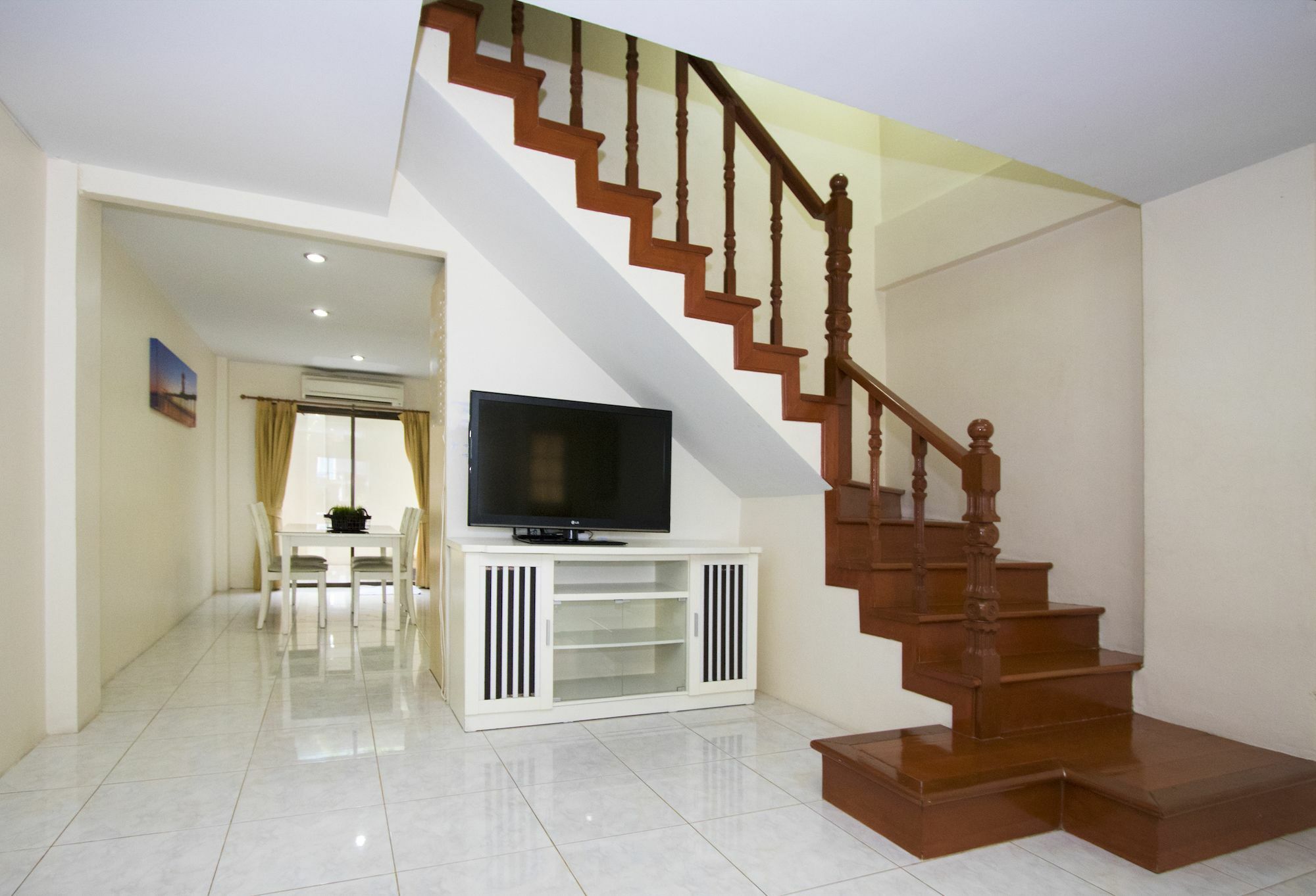Ashford Villas Cosy Beach Патая Екстериор снимка
